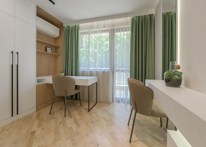 Apartment Modern In Center I Steps From By Flat Mаnаger *