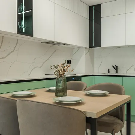 Daire Modern In Center I Steps From By Flat Mаnаger